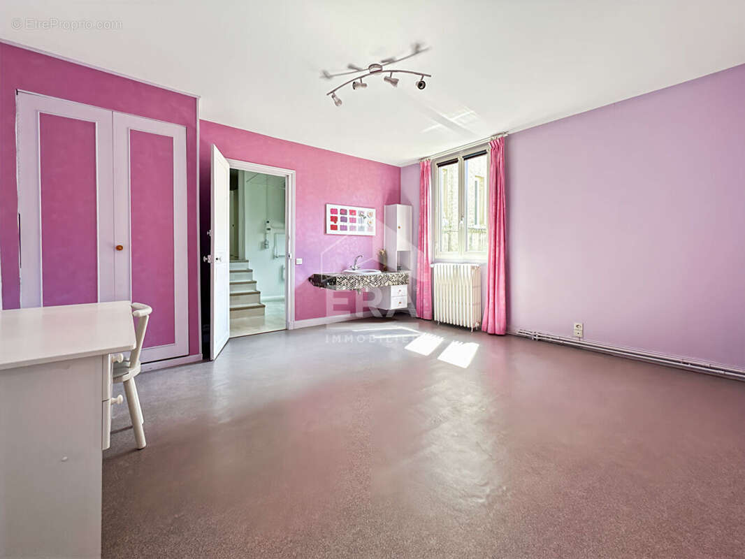 Appartement T5 Spacieux 142m² Reims Aristide Briand / Jean Jaurès - photo 12