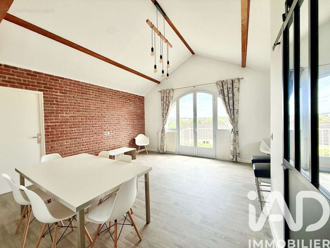 Photo 2 - Appartement à VIGNEUX-SUR-SEINE