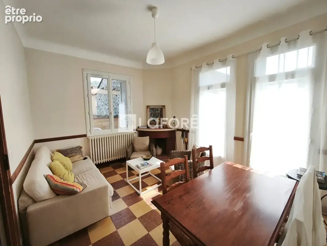 Maison à Reynes avec 2 logements, dépendances et grand terrain - photo 4
