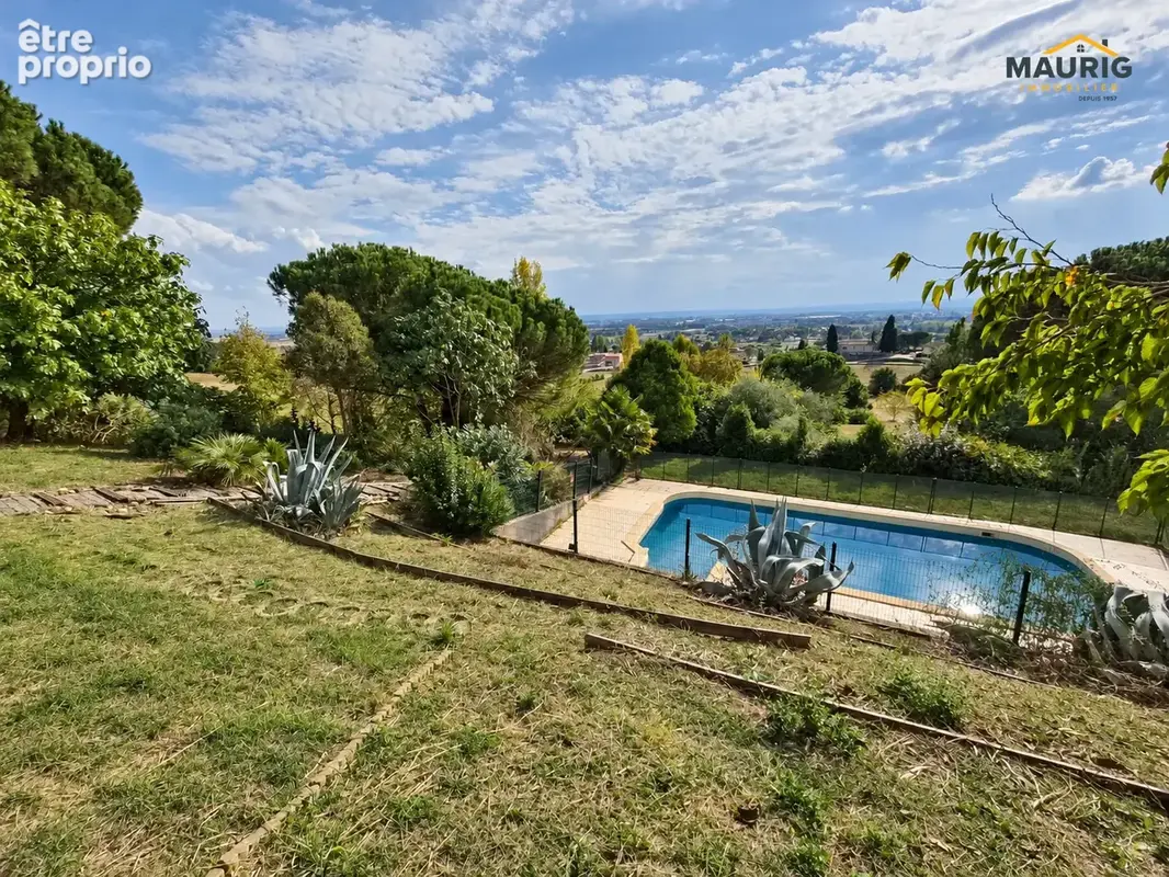 Propriété d’exception   Vue dominante sur Marmande   Piscine & parc paysager - photo 8