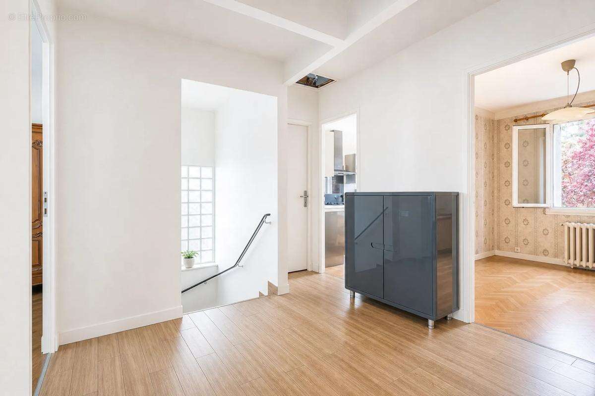 Maison spacieuse à Villemomble, secteur prisé - photo 3