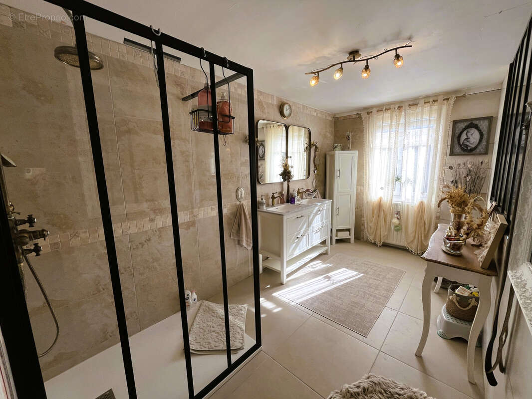 Maison à PONT-SAINTE-MAXENCE