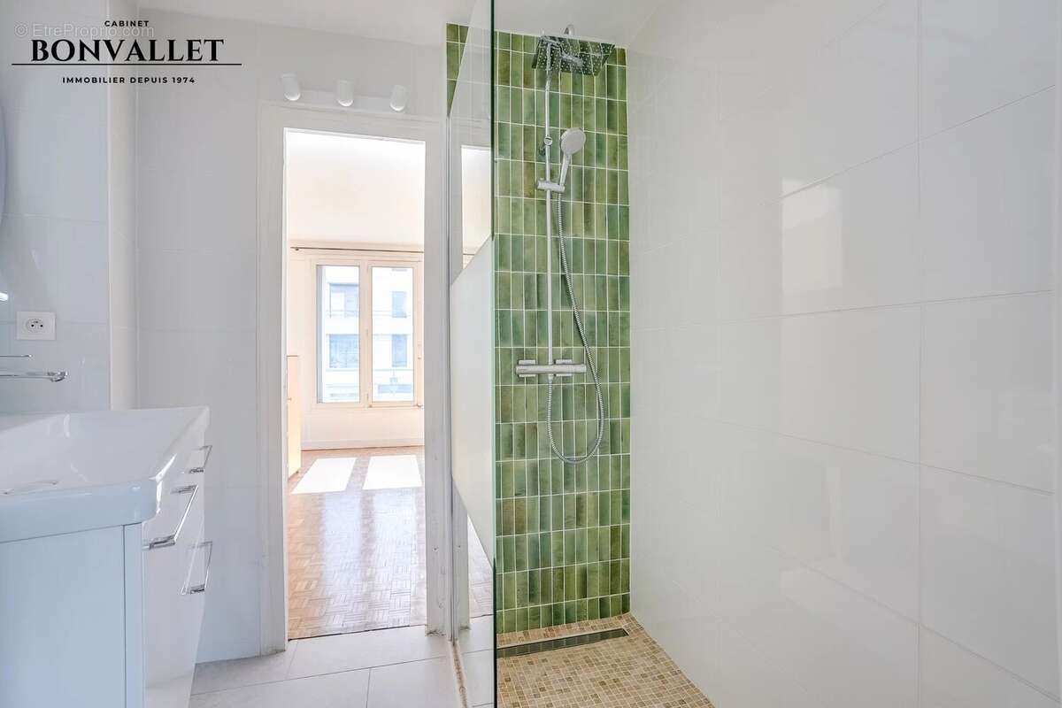 Appartement à PARIS-15E