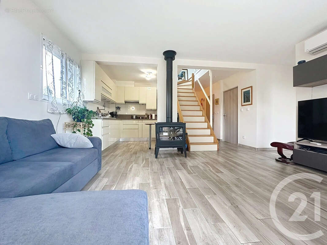 Appartement à SANTA-MARIA-POGGIO