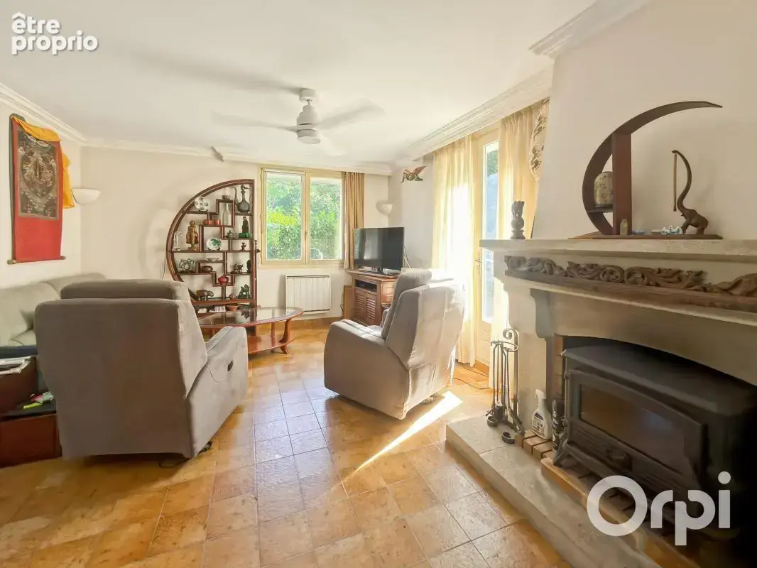 Saint-Péray — Maison familiale de 142 m² avec grand terrain - photo 7