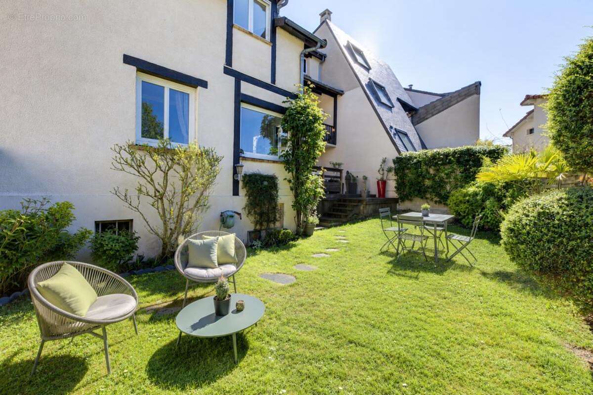 Maison à CHAVILLE