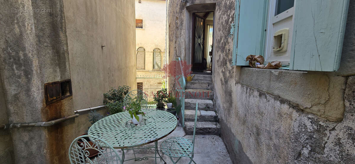 Maison à VILLEMAGNE-L'ARGENTIERE