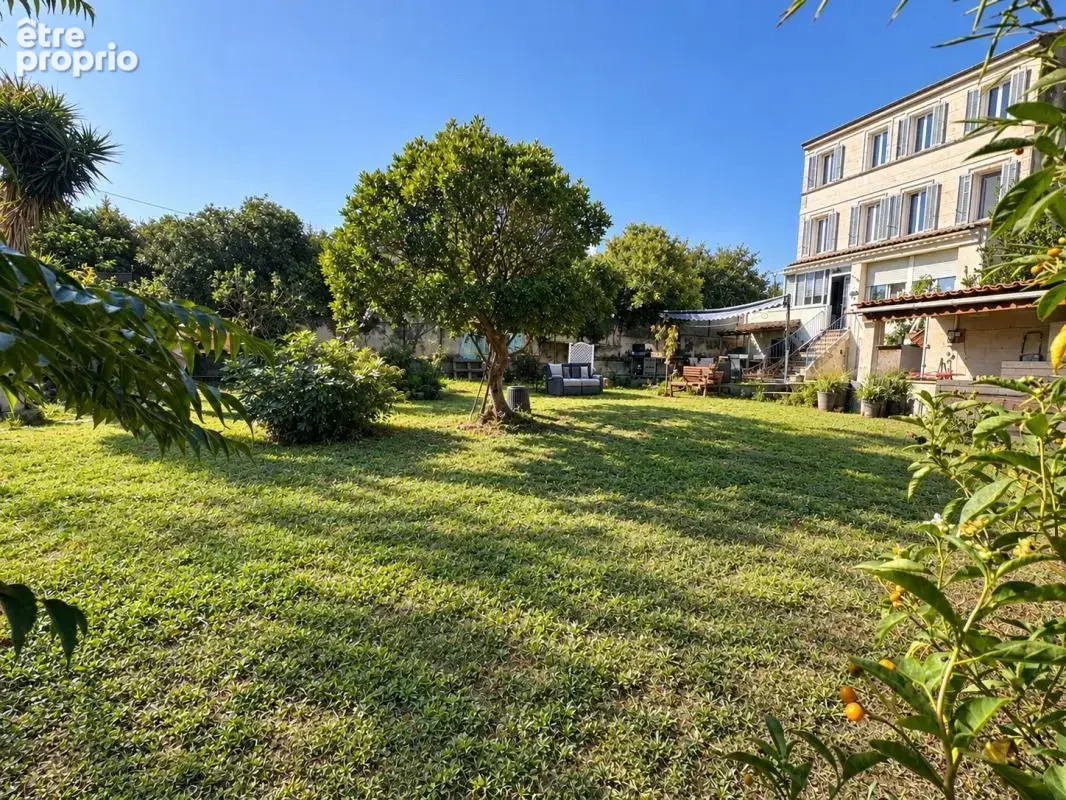 Photo Maison à La Seyne-Sur-Mer au prix de 525 000€