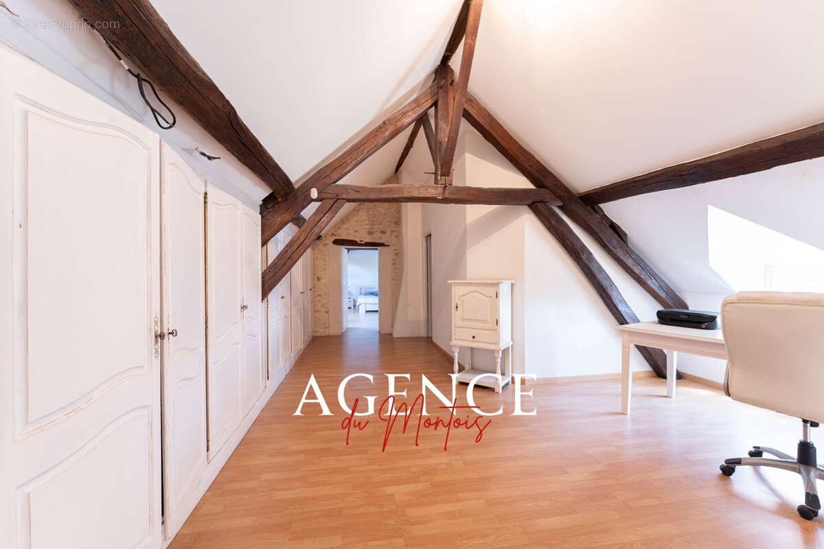 Maison à DONNEMARIE-DONTILLY