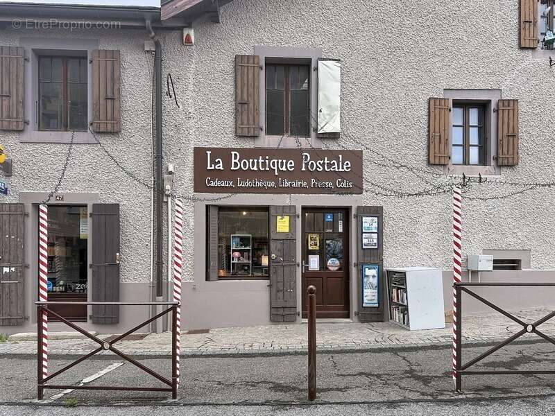 Commerce à LUCINGES