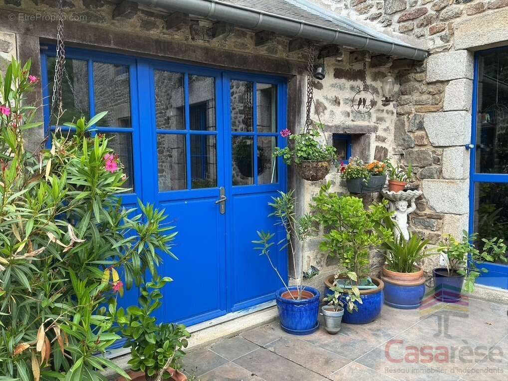 Maison à PLOUASNE