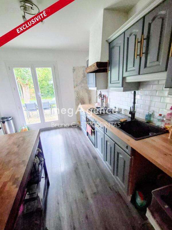 Maison à SAINT-JEAN-DE-BRAYE