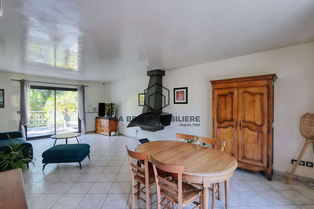 Maison à PERIGNY