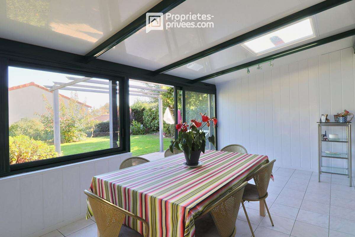 Maison à LE MAY-SUR-EVRE