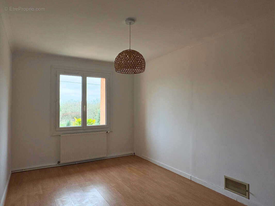 Maison à MESNAC