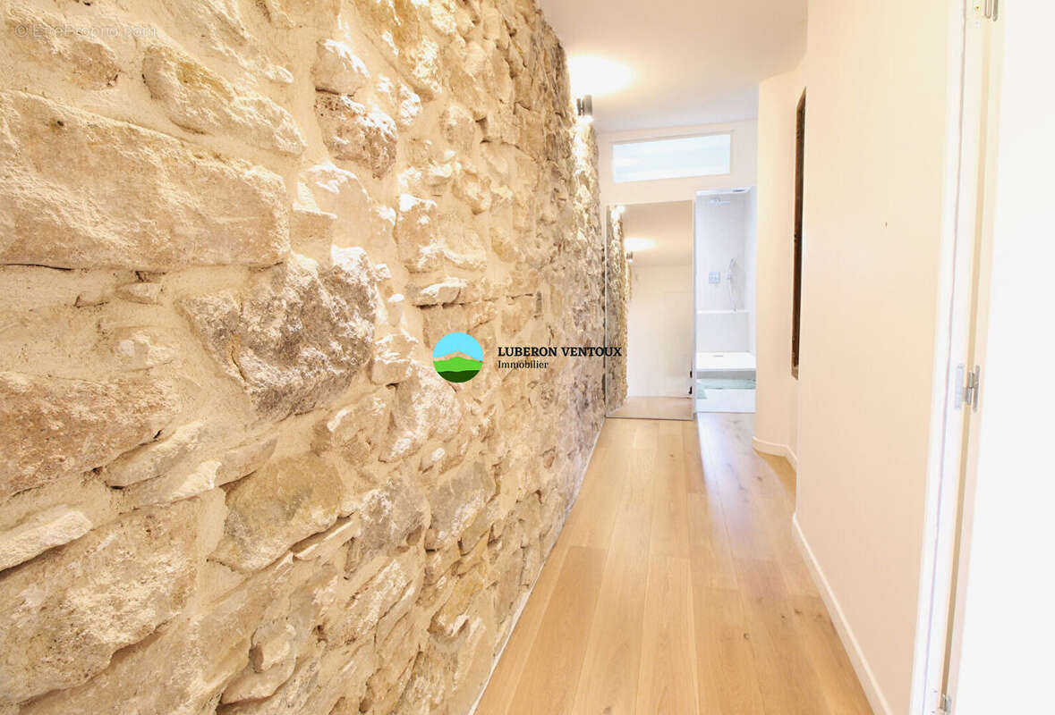 Maison à SAINT-PIERRE-DE-VASSOLS