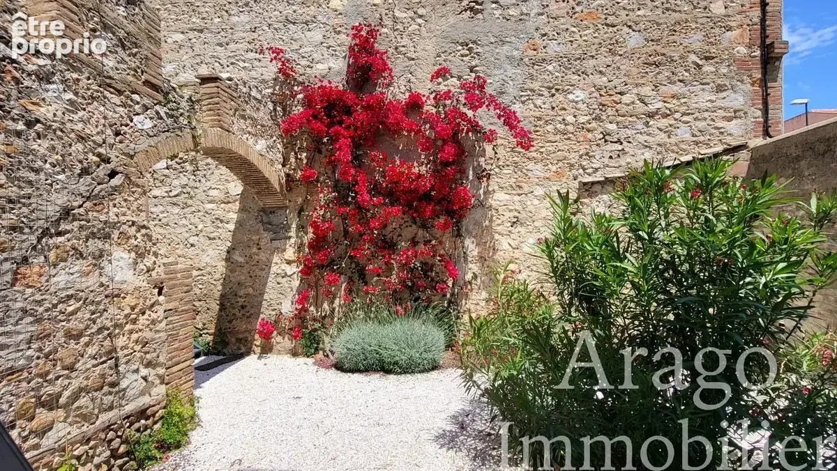 Maison de charme à vendre à Claira - photo 6
