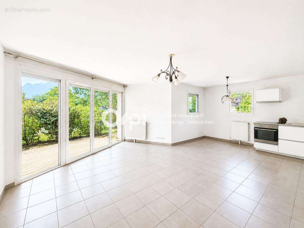 Appartement T2 À Vendre - photo 2
