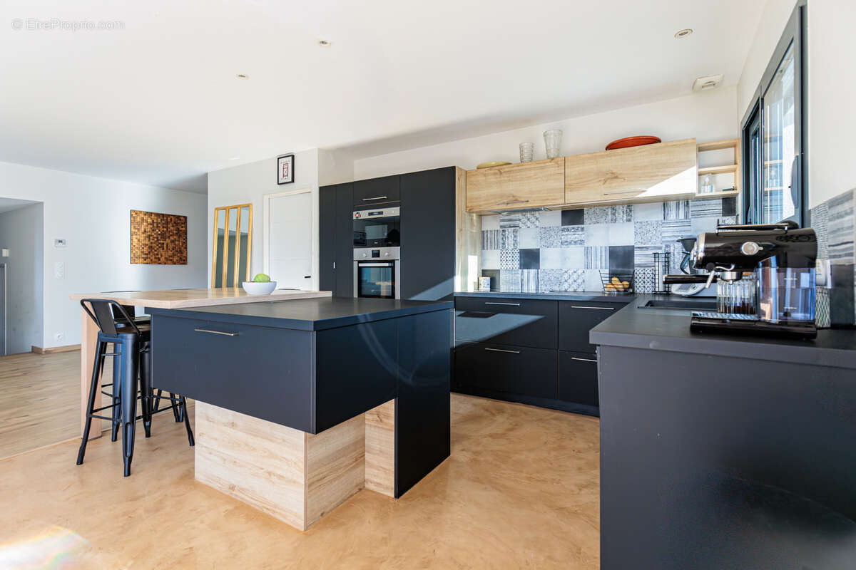 Maison à BASSUSSARRY