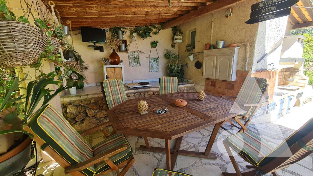 Maison à SALERNES