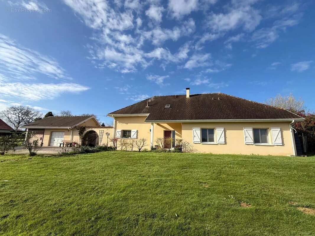 Maison à SALIES-DE-BEARN