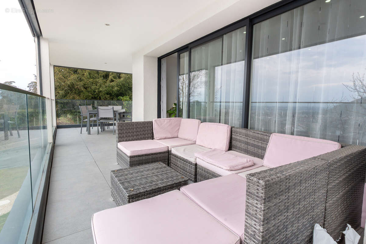 Maison à VETRAZ-MONTHOUX