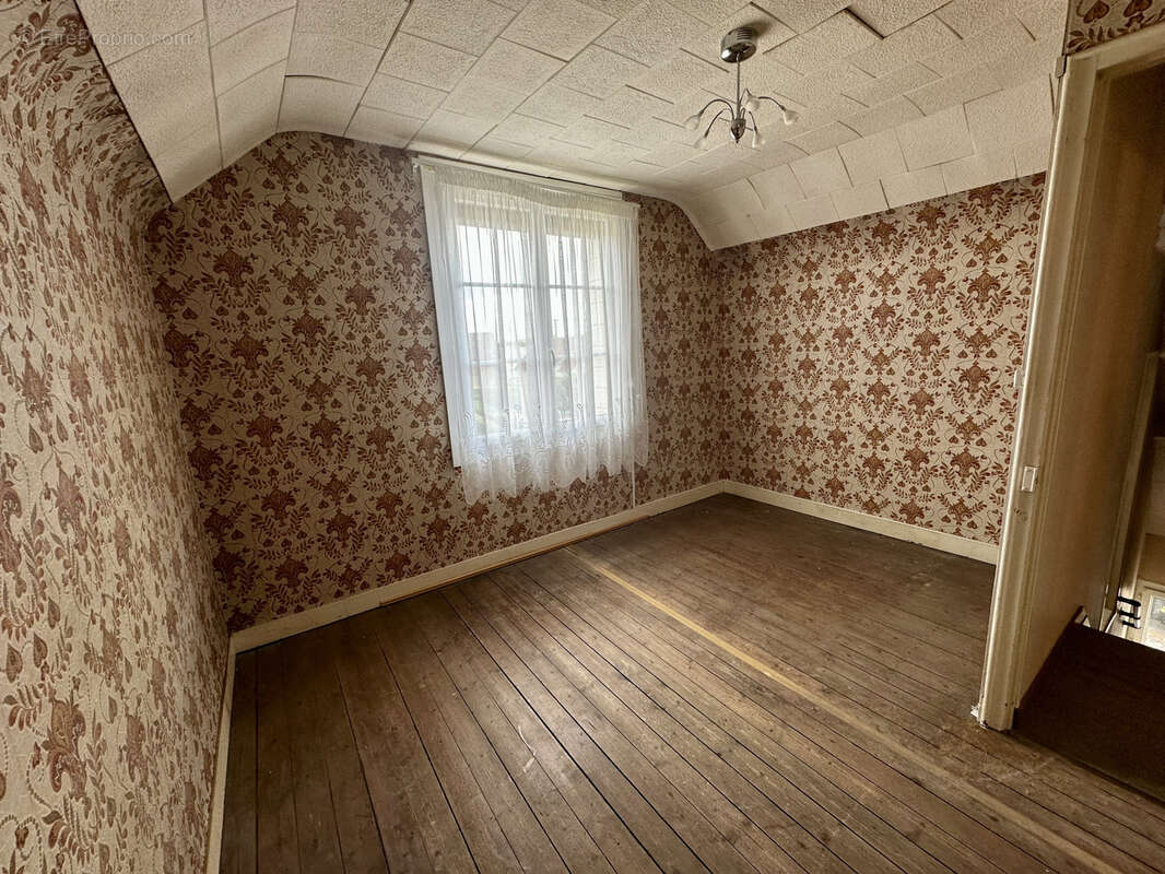 Maison à NEUFCHATEL-EN-BRAY