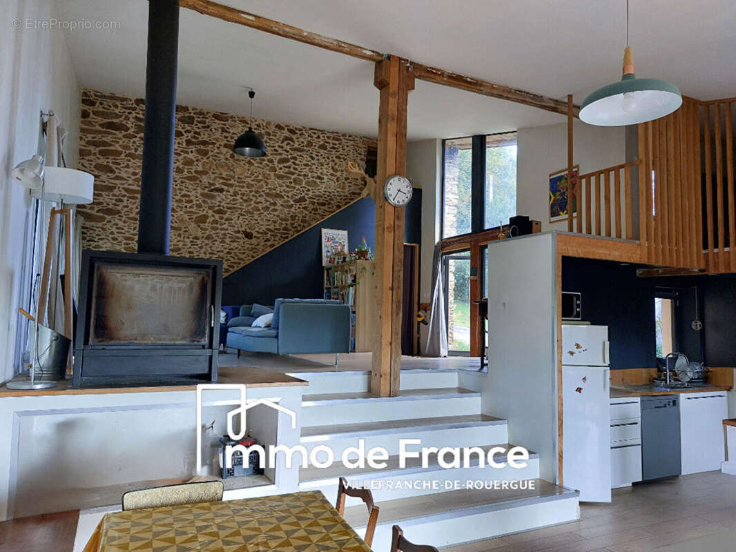 Maison à LA SALVETAT-PEYRALES