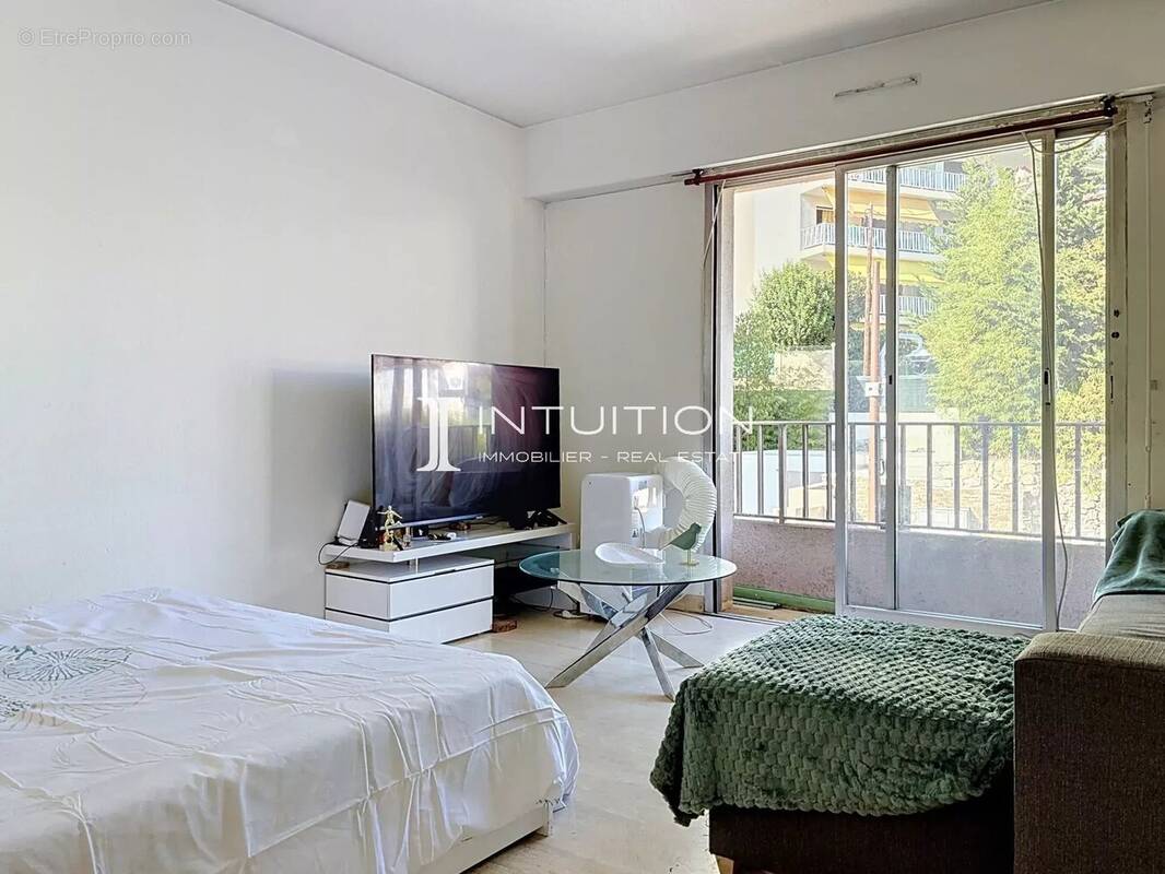 Appartement à LE CANNET