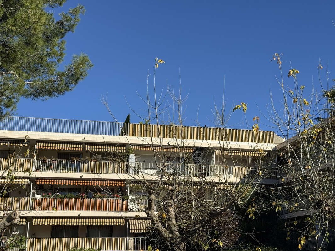 Appartement à LE CANNET