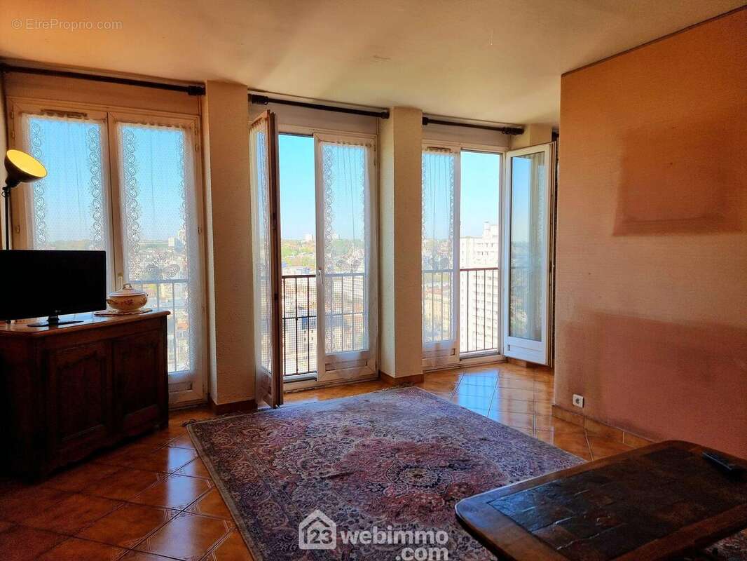 Appartement à CHOISY-LE-ROI