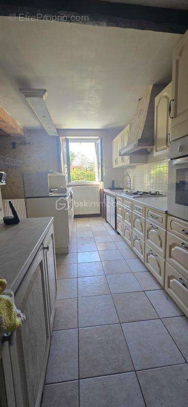 Maison à SAINT-MARTIN-DE-SANZAY