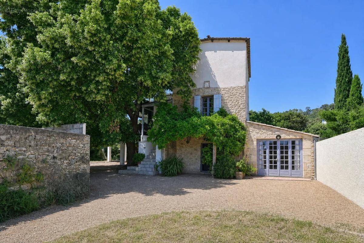 Maison à BAGNOLS-SUR-CEZE