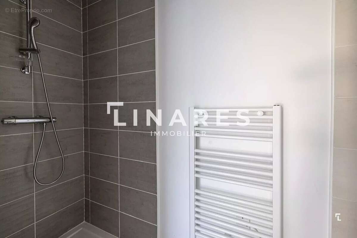 Appartement à MARSEILLE-6E