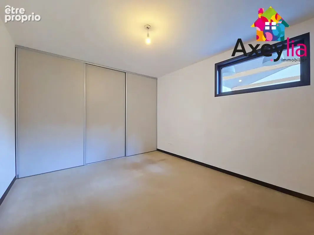 A vendre - centre roanne - maison type loft avec 3 chambres - photo 20
