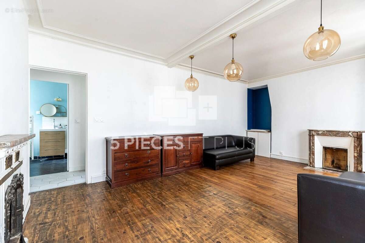 Appartement à PARIS-19E