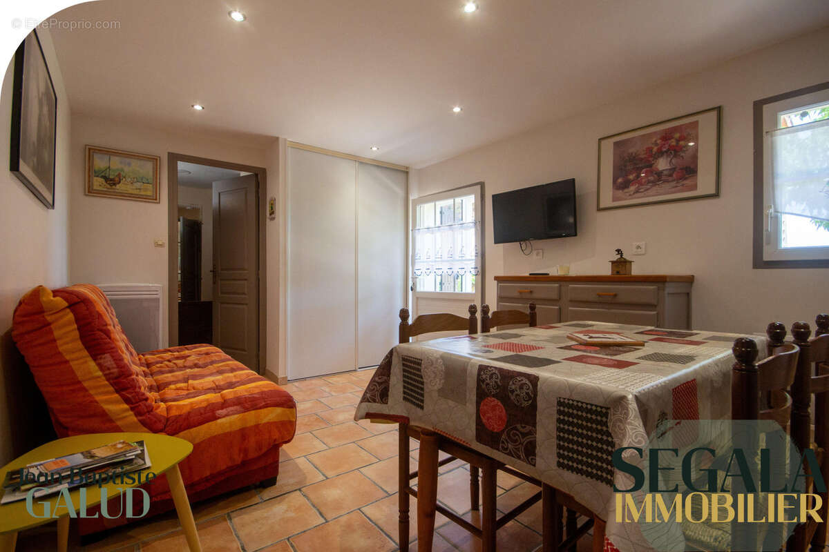 Maison avec gîte sur les hauteurs de Carmaux - photo 12