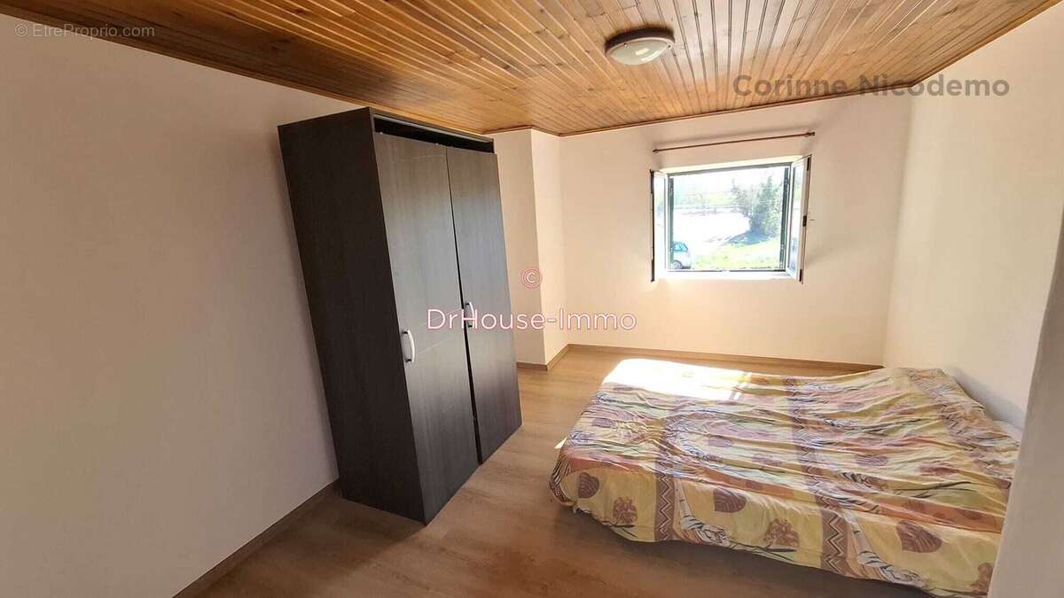 Maison à PORT-SAINTE-MARIE