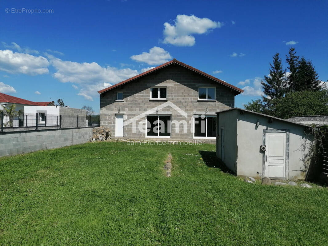 Maison à BAS-EN-BASSET