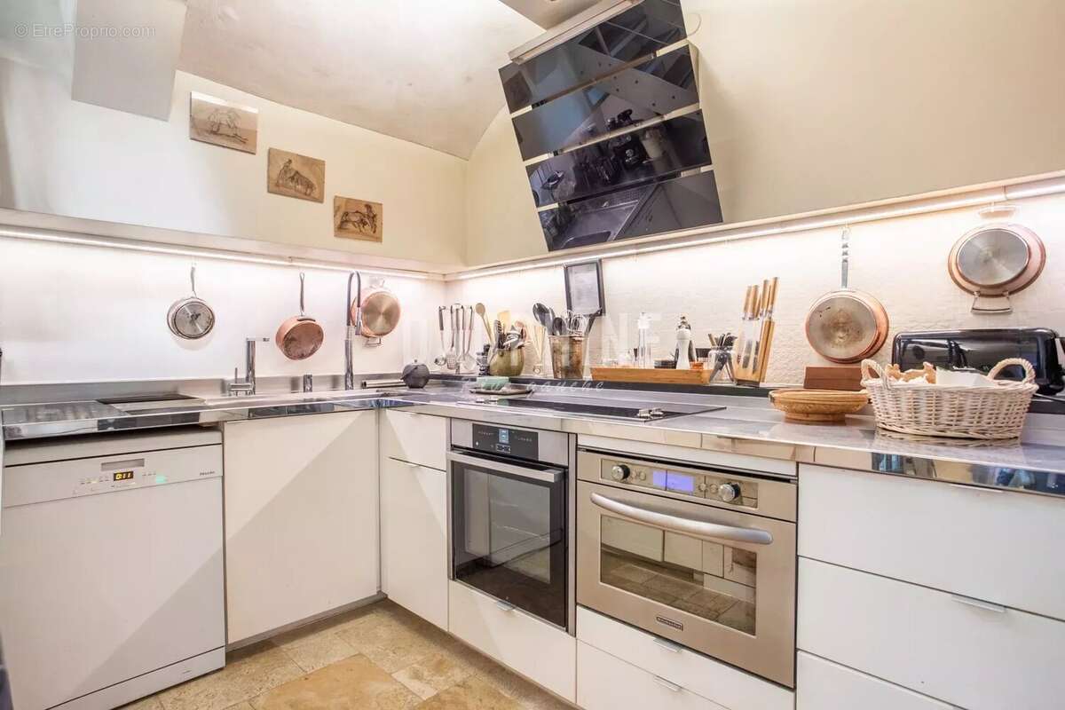 Appartement à PARIS-6E