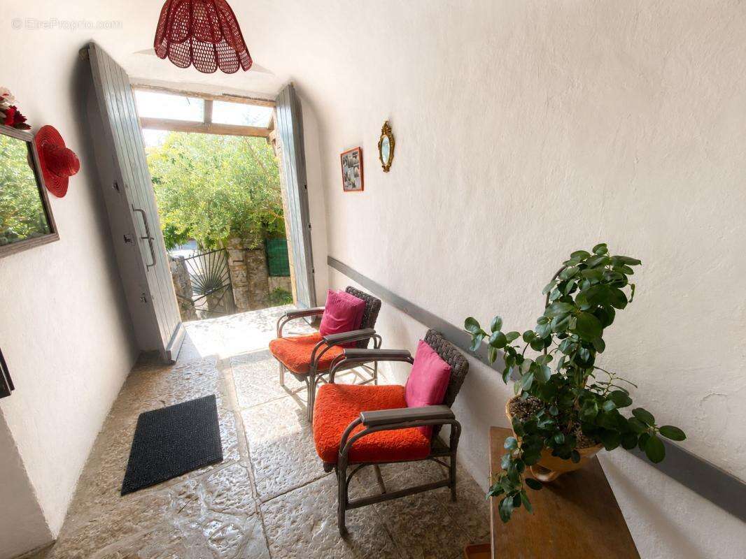 Appartement de charme à vendre à CASTELJAU - Rivière à 2 minutes à pied - photo 10