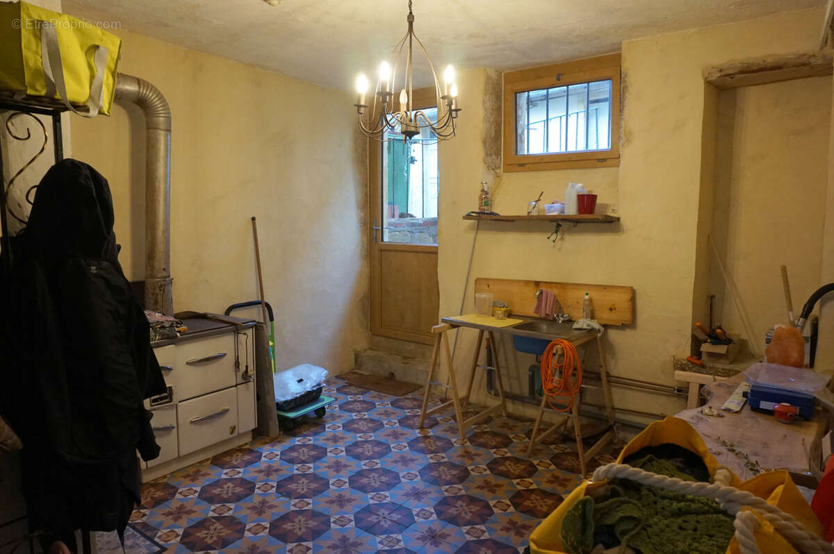 Maison à SAINT-HONORE-LES-BAINS