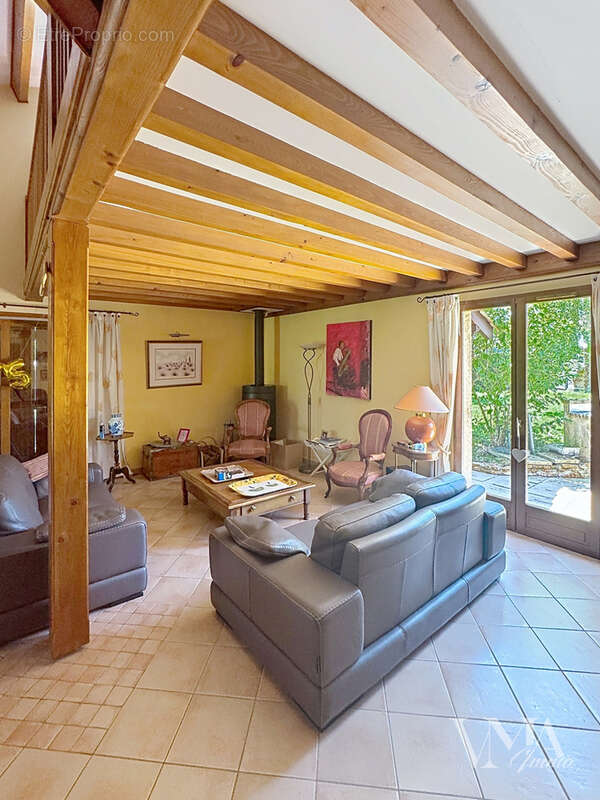 Maison à CHAZAY-D'AZERGUES