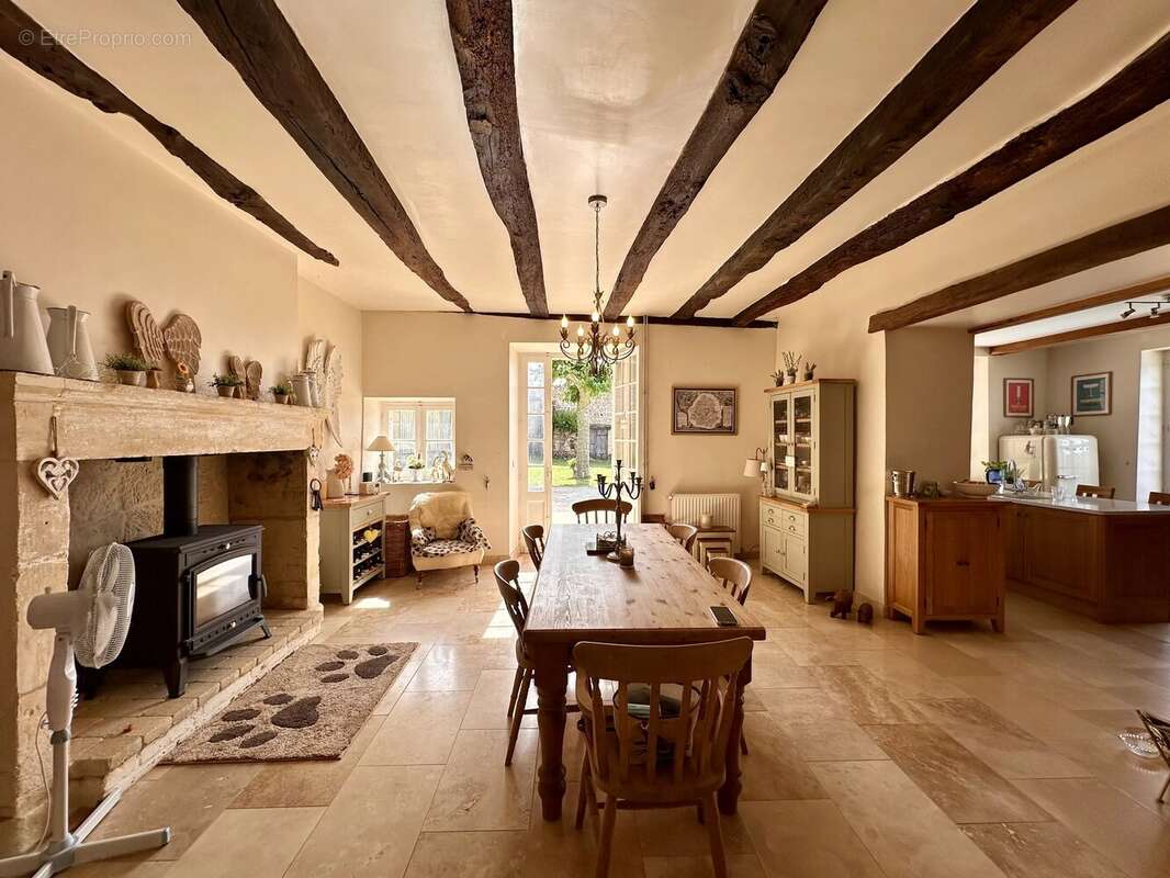 Maison à LALINDE