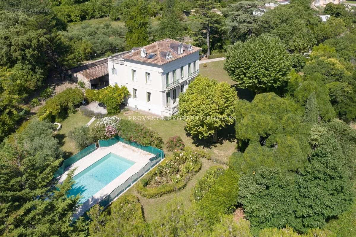 Maison à DRAGUIGNAN