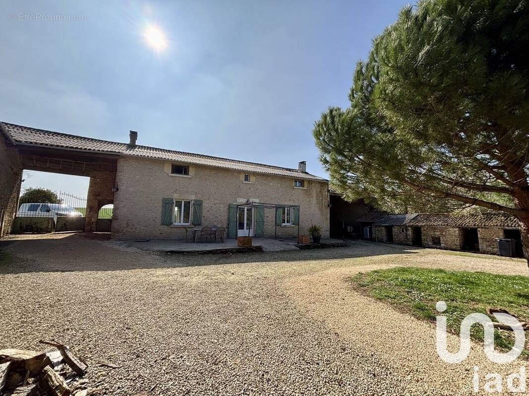 Photo 1 - Maison à MARNES