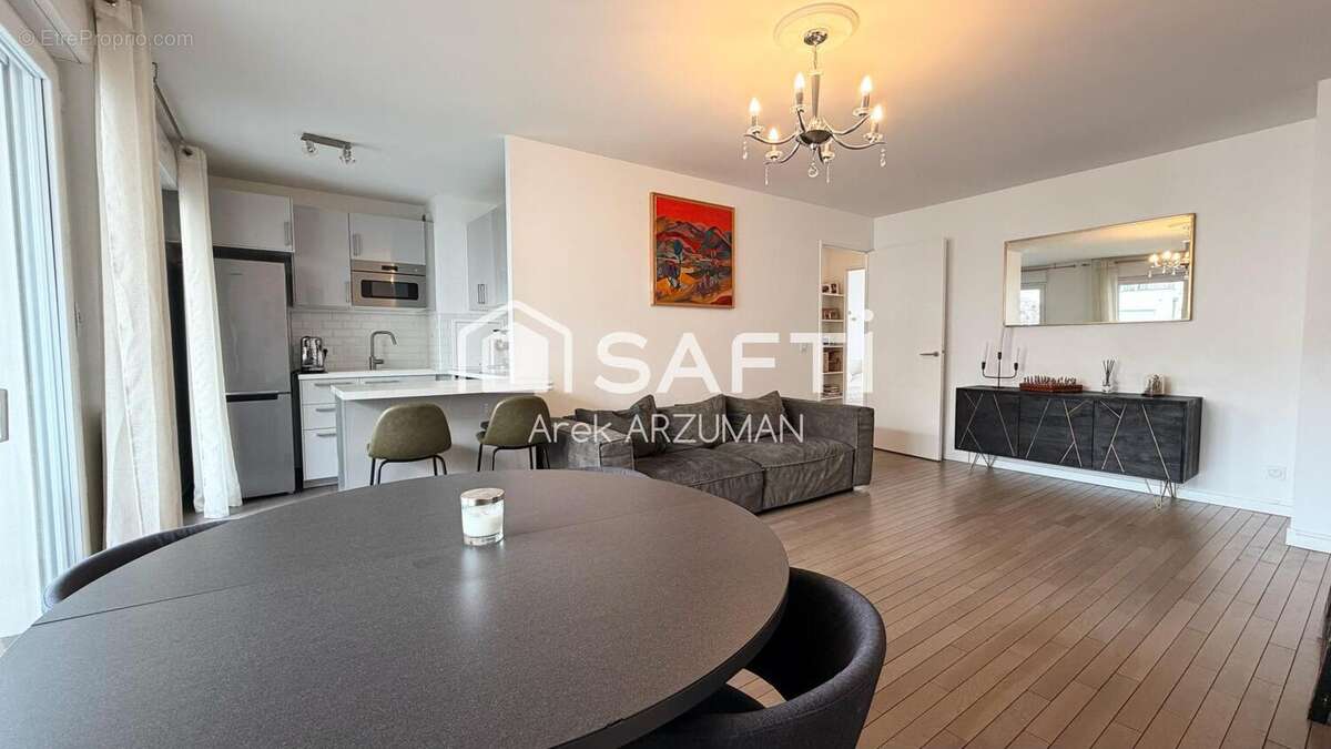 Photo 2 - Appartement à NOGENT-SUR-MARNE
