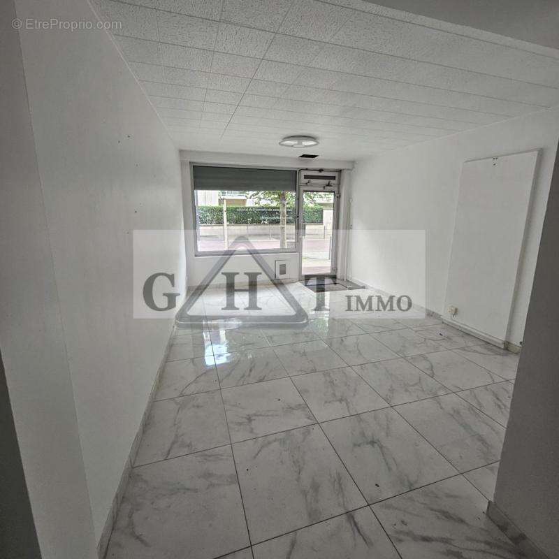 Commerce à AULNAY-SOUS-BOIS