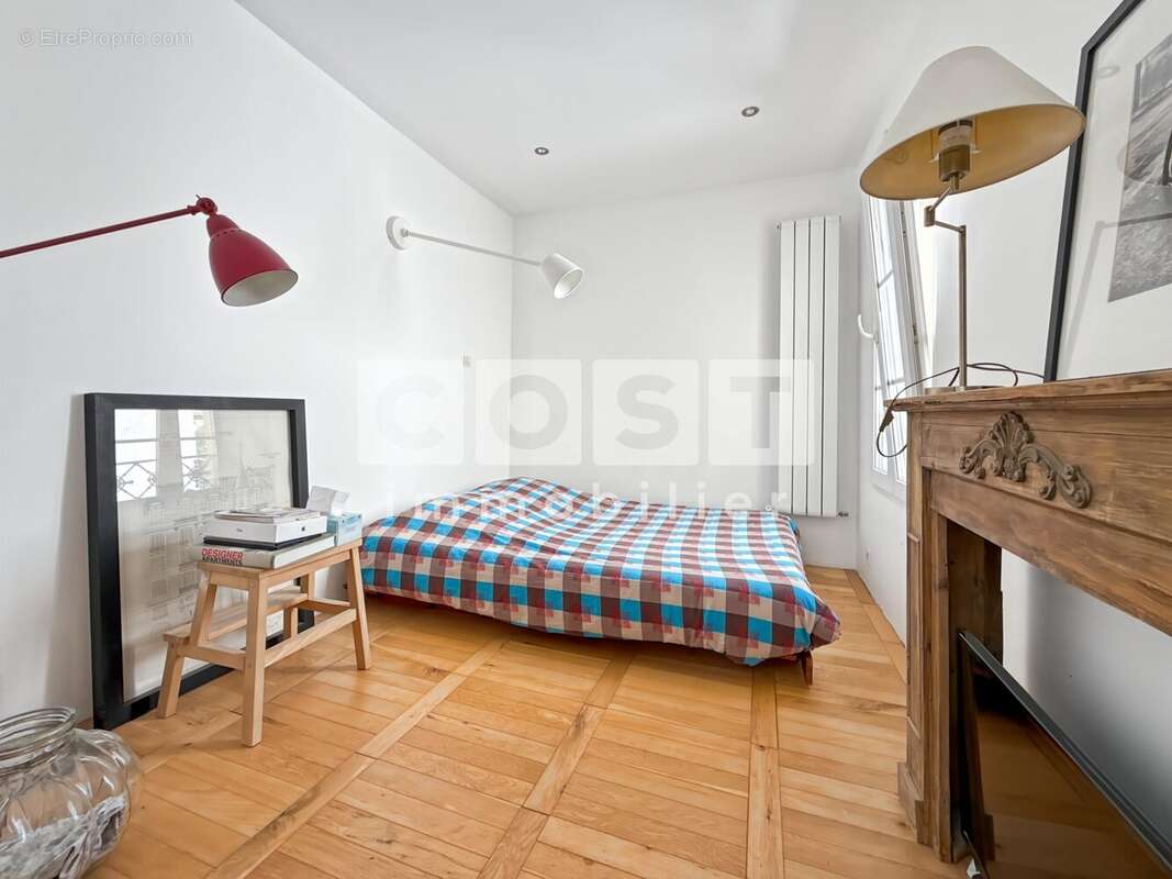 Appartement à LA GARENNE-COLOMBES