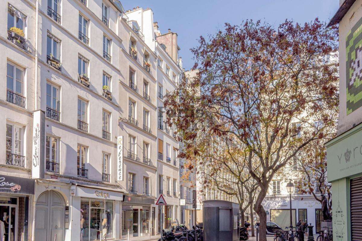 Appartement à PARIS-2E